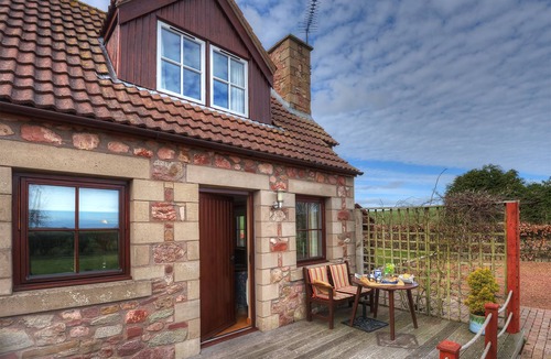 Eyemouth Apartment | Stunning coastal location