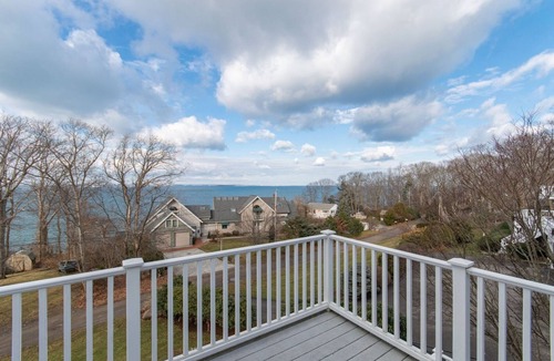 Plymouth House | Stunning comtemporary house with amazing ocean views!