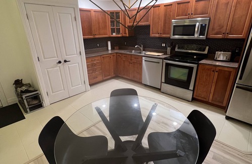 Downtown Condo | Stunning Condo Downtown Darmouth