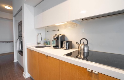 CityPlace Apartment | Stunning condo Downtown Toronto with incredible lake views. 5 minutes CN Tower.