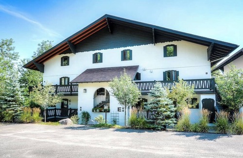 Mont-Tremblant Condo | Stunning Condo - View Lake Tremblant & Mountain