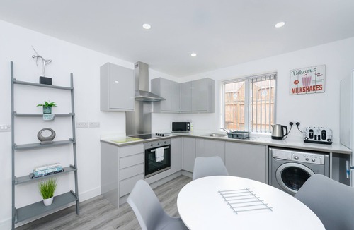 Gedling Apartment | Stunning & Cosy 2bed Apt, Low Carbon, Parking