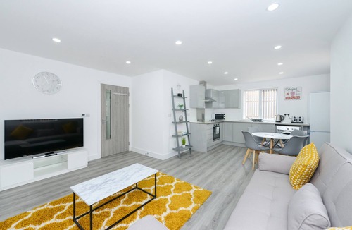 Gedling Apartment | Stunning & Cosy 2bed Apt, Low Carbon, Parking