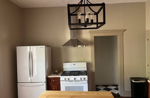 Cotter House | Stunning Cottage in Old Town Cotter