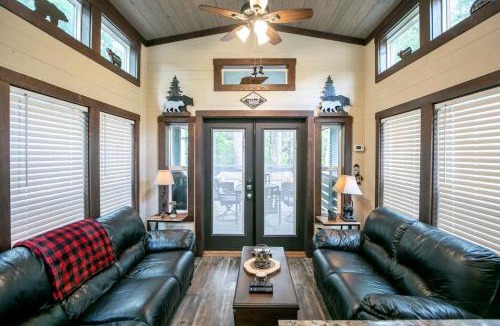Monteagle House | Stunning Cottage Nestled Amidst Trees with Fire Pit in Monteagle, Tennessee