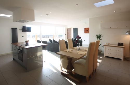 Beeley House | Stunning Cottage with Amazing Peak District Views