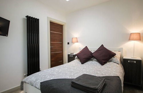 Beeley House | Stunning Cottage with Amazing Peak District Views