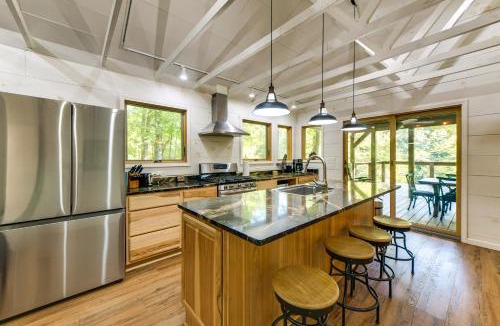 Howard House | Stunning Culloden Cabin with Deck and Creek View!