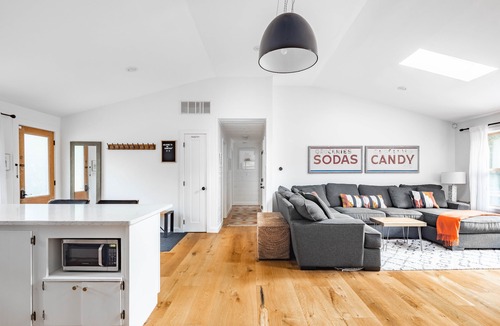 Saugerties House | Stunning Custom Designer Home in the Catskills!