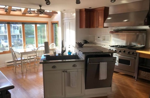 Fairfield House | Stunning direct waterfront beach house!