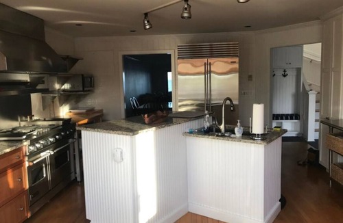 Fairfield House | Stunning direct waterfront beach house!