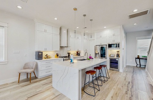 Pirates Beach West House | Stunning dog friendly home with beach view - steps to sand & restaurants