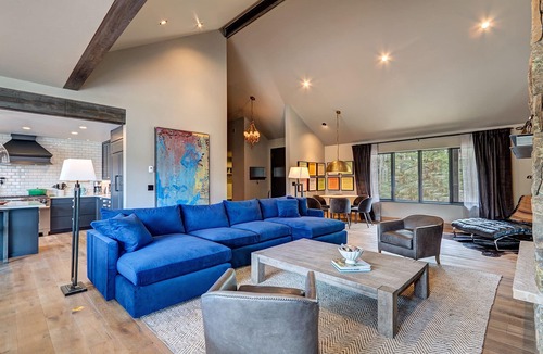 Weisshorn House | Stunning downtown 8 bed 6.5 bath, hot tub, pool table, steam room, fire pit