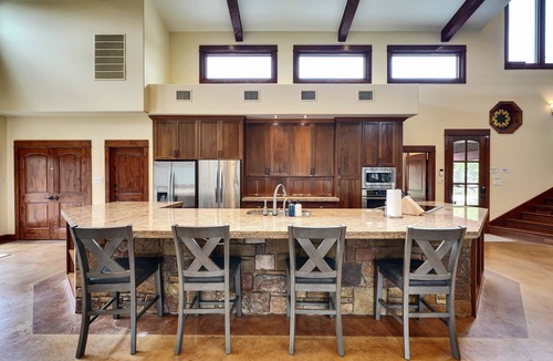 Driftwood House | Stunning Dripping Springs Escape | Private Pool & Dogs Welcome!