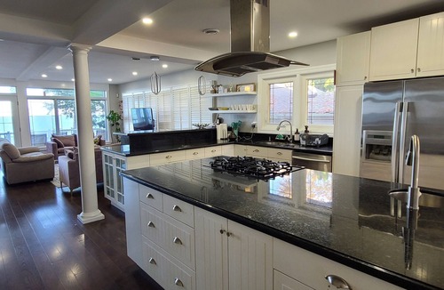 Louth Villa | Stunning estate on Lake Ontario