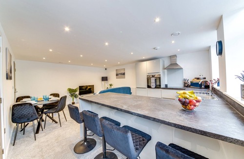 Worksop House | Stunning Executive 2 Bedroom House