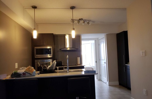 Collingwood Resort | Stunning Executive Waterfront 2-Bdrm Penthouse Suite - Luxury Collingwood Resort