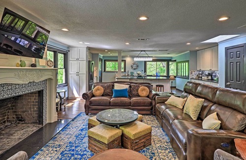 Fort Worth House | Stunning Fort Worth Retreat w/ Yard by Lake Worth!