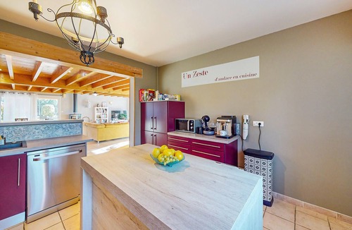 Saint-Jean-d'Eyraud House | Stunning home in Eyraud-Crempse-Maurens