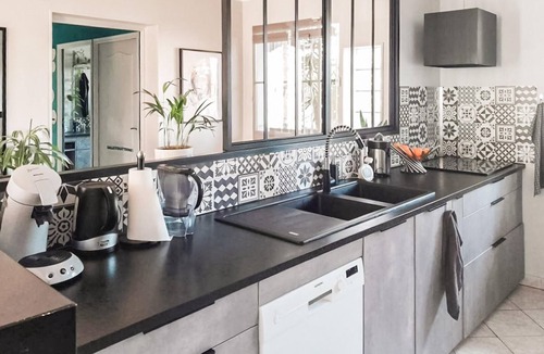 Saint-Laurent-d'Aigouze House | Stunning home in Saint-Laurent-d'Aigouz