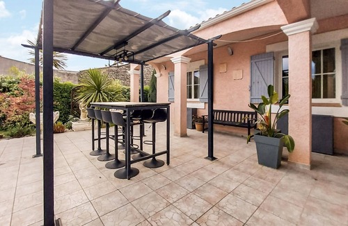 Saint-Laurent-d'Aigouze House | Stunning home in Saint-Laurent-d'Aigouz