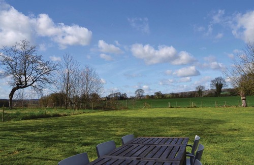 Saint-Pierre-sur-Orthe House | Stunning home in Saint-Pierre-sur-Orth