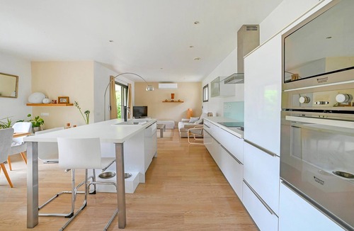 Saint-Laurent-des-Arbres House | Stunning home in St Laurent des Arbres