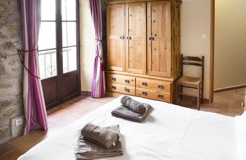 Villelongue-dels-Monts Villa | Stunning Farmhouse with Private Pool in Mediterranean setting