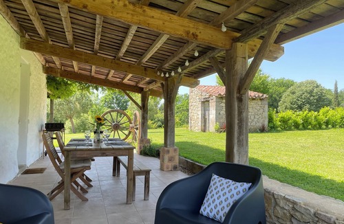 Cuzorn Cottage | Stunning Gite, private garden, large heated pool, tranquil and historic setting