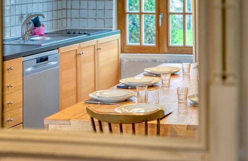 Les Baux-de-Breteuil House | Stunning home in Les Baux de Breteuil