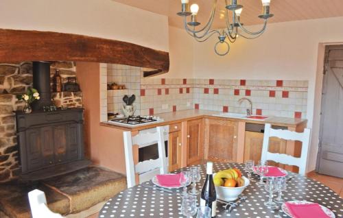 Plogastel-Saint-Germain House | Stunning Home In Plogastel St Germain