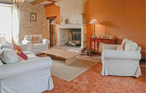 Saint-Maixent-de-Beugne House | Stunning Home In St Maixent De Beugné