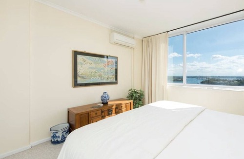 Waverton Apartment | Stunning Harbour View Home!