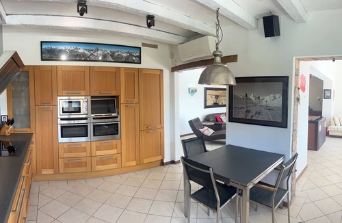 Opio Villa | Stunning hilltop Opio villa exceptional views EV charging walk to Valbonne