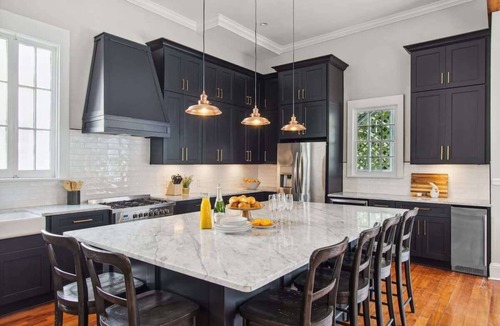 Seventh Ward Bed & Breakfast | Stunning Historic B&B | Heated Pool