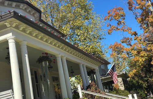 Chillicothe House | Stunning Historic remodel with modern amenities perfect for special gatherings!