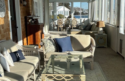 Clinton House | Stunning Historic Waterfront Resort with pool