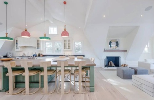 Quaise House | Stunning Home for Large Groups