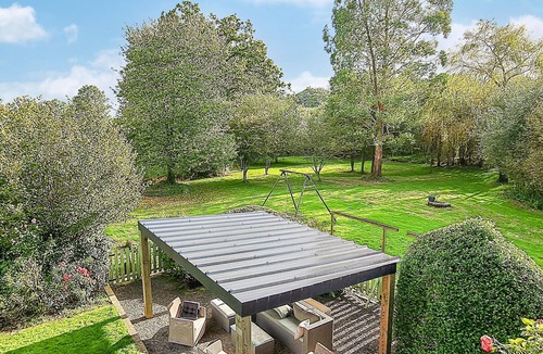 Les Loges-Marchis House | Stunning home in Les Loges-Marchis with house a panoramic view