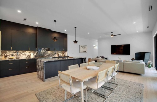 McKinley Heights House | Stunning Home | Heated Pool | East Austin 3BD/2BA