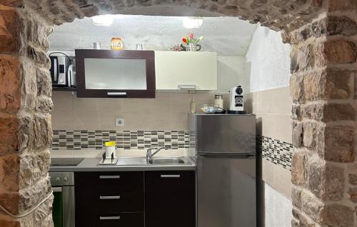 Donje Selo House | Stunning Home In Donje Selo