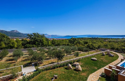 Rudine House | Stunning home in Kastel Novi