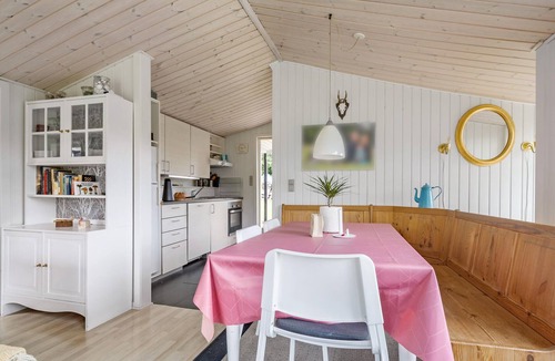 Aabenraa House | Stunning home in Aabenraa with kitchen