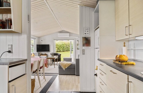 Aabenraa House | Stunning home in Aabenraa with kitchen