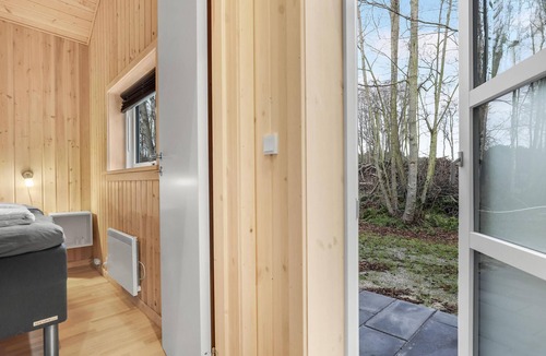 Oster Somarken House | Stunning home in Aakirkeby with WiFi