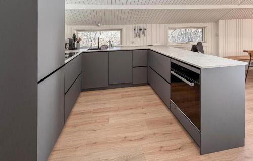 Boderne House | Stunning Home In Aakirkeby With Wifi