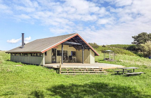 Anholt House | Stunning home in Anholt with kitchen