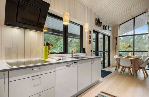 Hoeve Strand House | Stunning home in Asnæs with WiFi