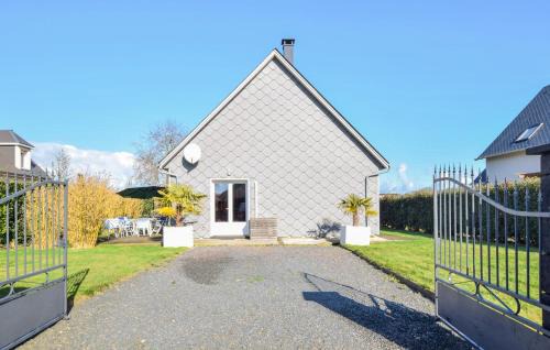 Auberville House | Stunning Home In Auberville With Wifi