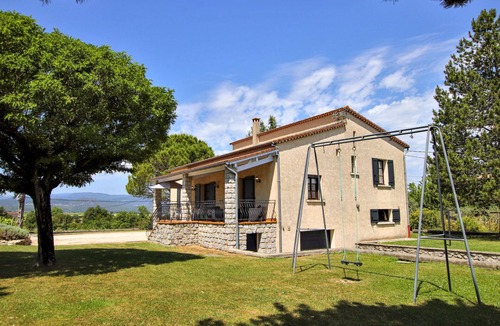 Brujas House | Stunning home in Beaulieu